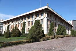 casa patrata iasi